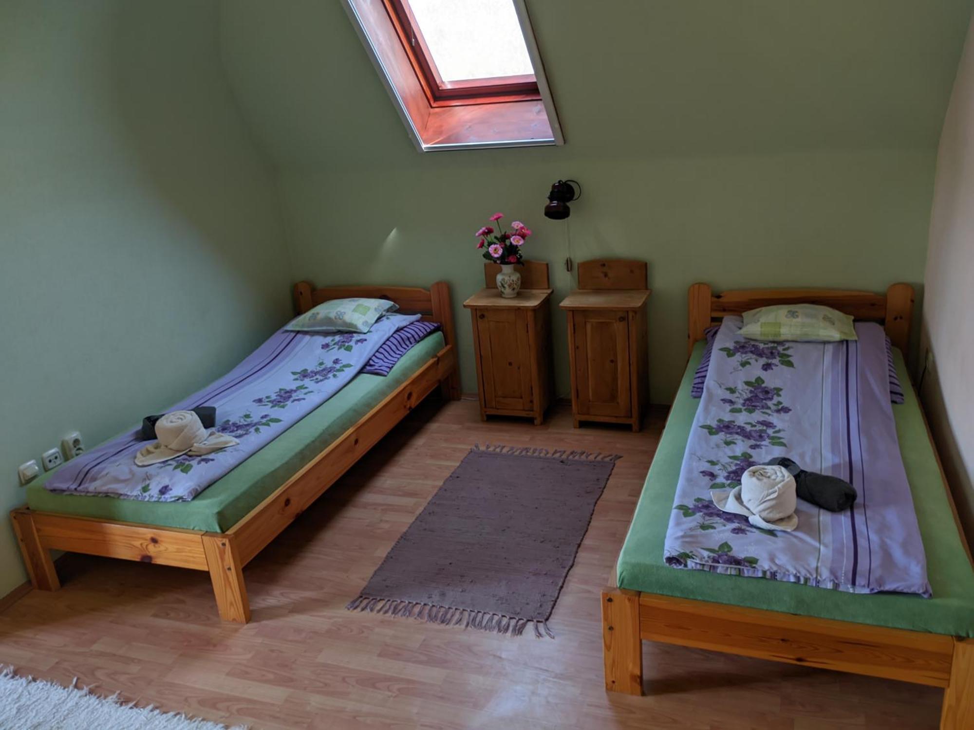 Liget Szálláshely Berettyóújfalu Exterior foto