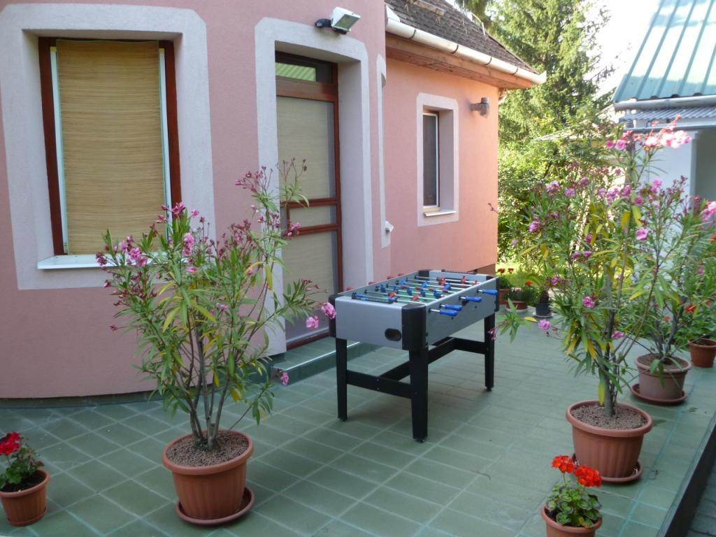 Liget Szálláshely Berettyóújfalu Exterior foto