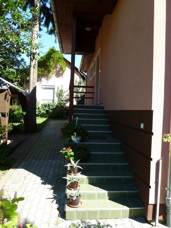 Liget Szálláshely Berettyóújfalu Exterior foto